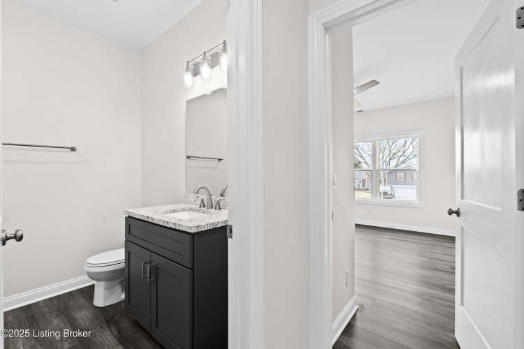 Listing Image 19