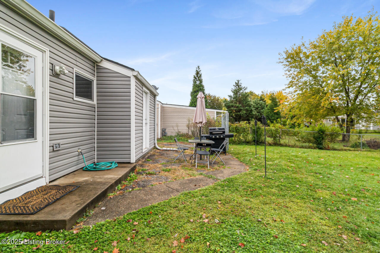 Listing Image 23