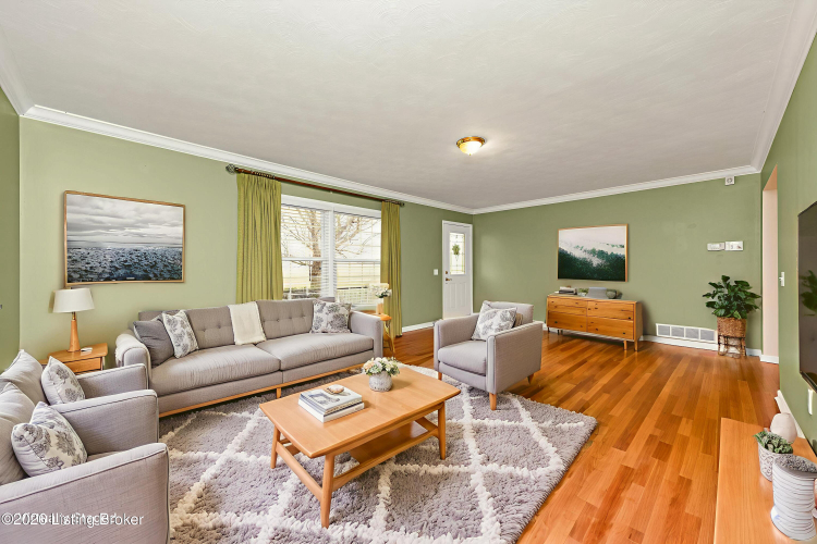 Listing Image 6