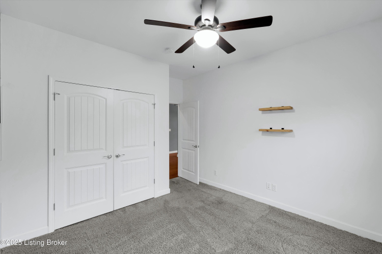 Listing Image 43