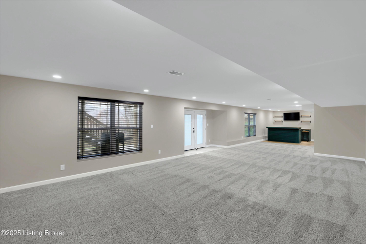 Listing Image 51