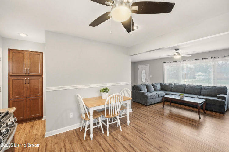 Listing Image 18