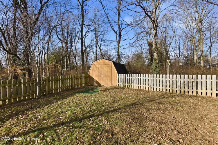 Listing Image 40