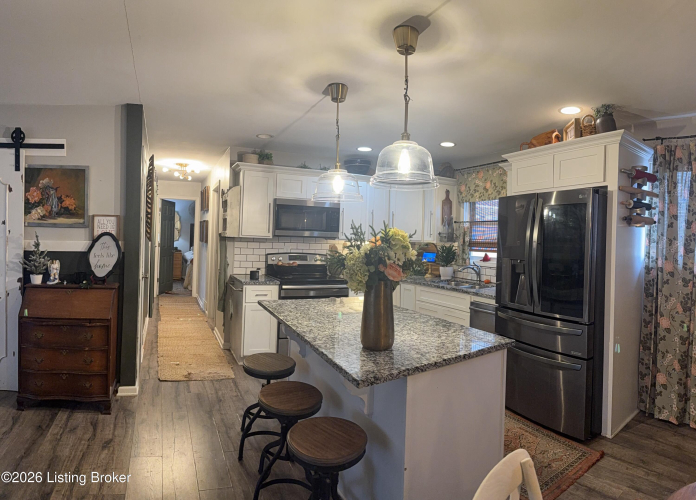 Listing Image 13
