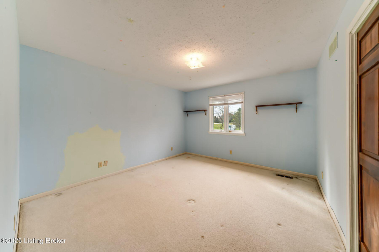 Listing Image 30