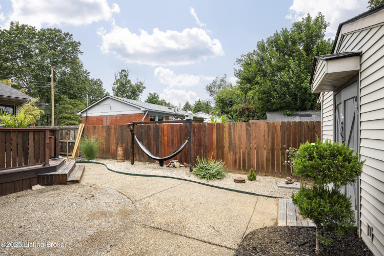 Listing Image 27
