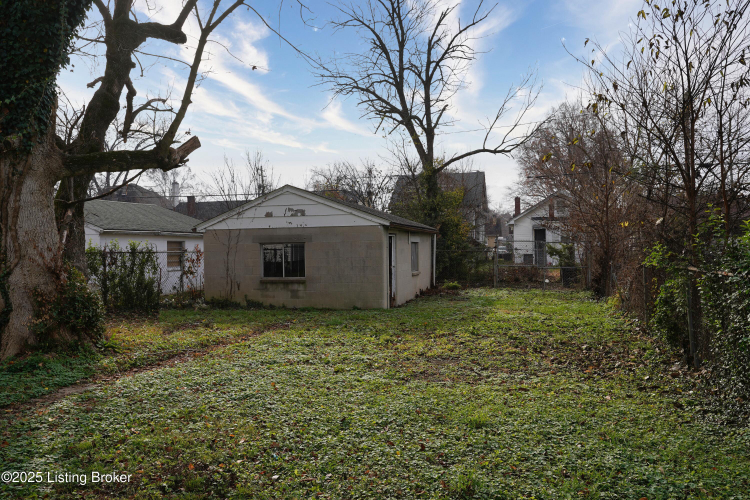 Listing Image 6