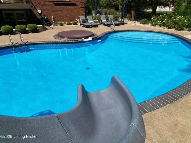 Listing Image 102