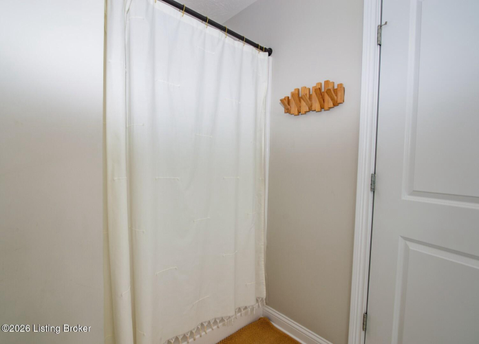Listing Image 54