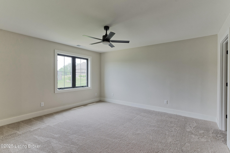 Listing Image 52