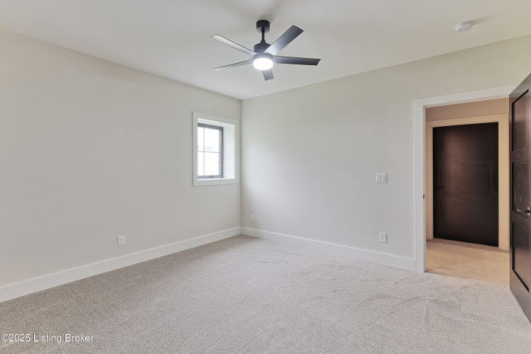 Listing Image 69