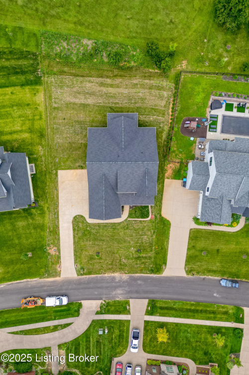 Listing Image 82
