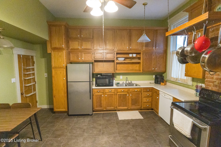 Listing Image 23