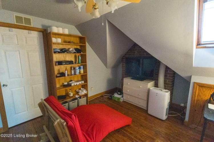 Listing Image 51