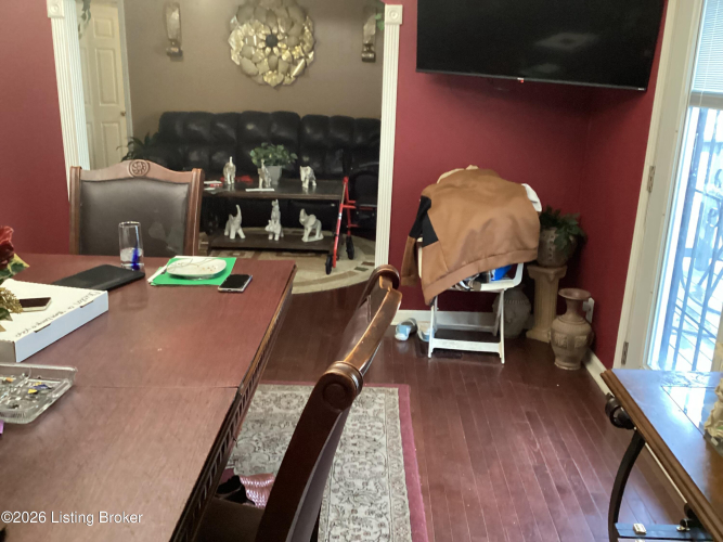 Listing Image 15