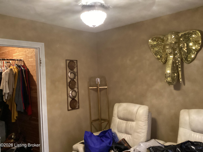 Listing Image 46