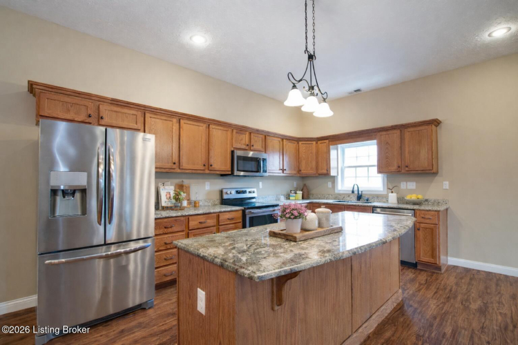 Listing Image 19