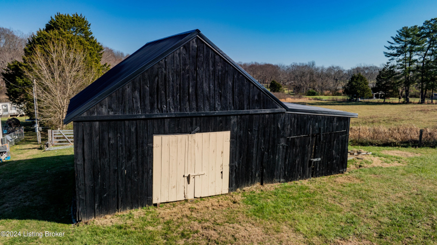 Listing Image 33