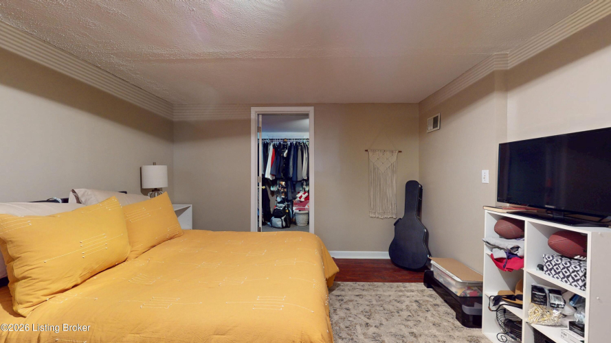 Listing Image 37