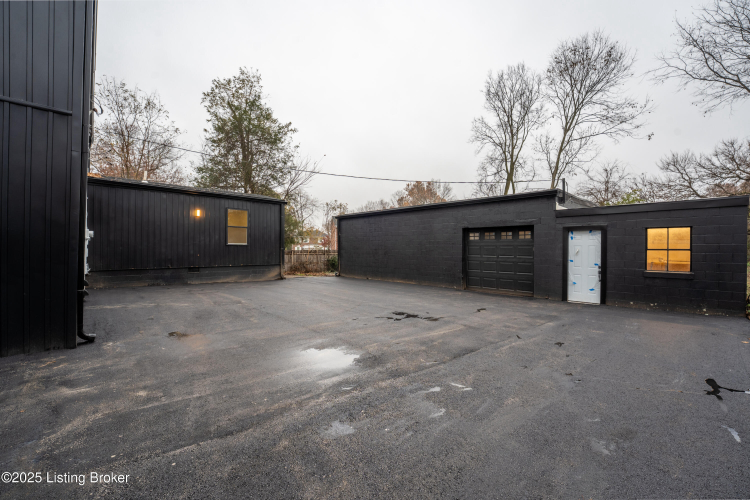 Listing Image 53