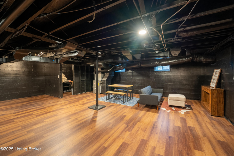 Listing Image 56