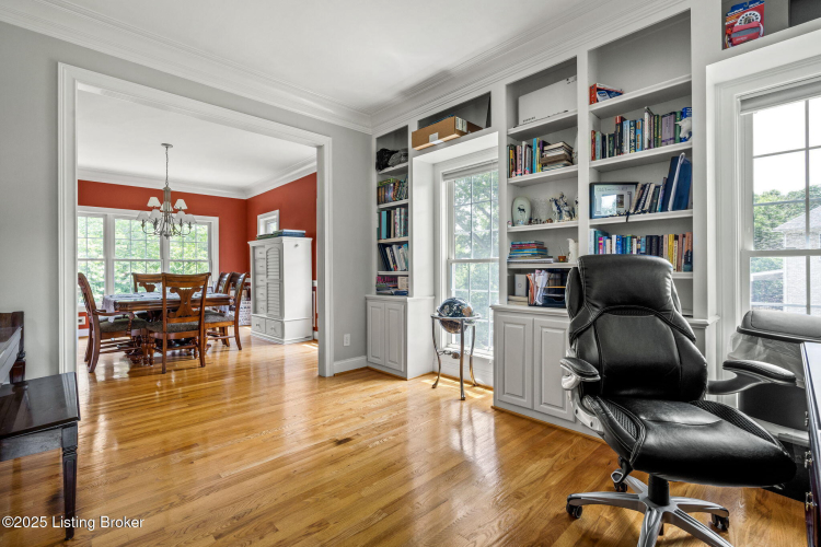 Listing Image 9