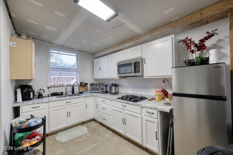 Listing Image 22