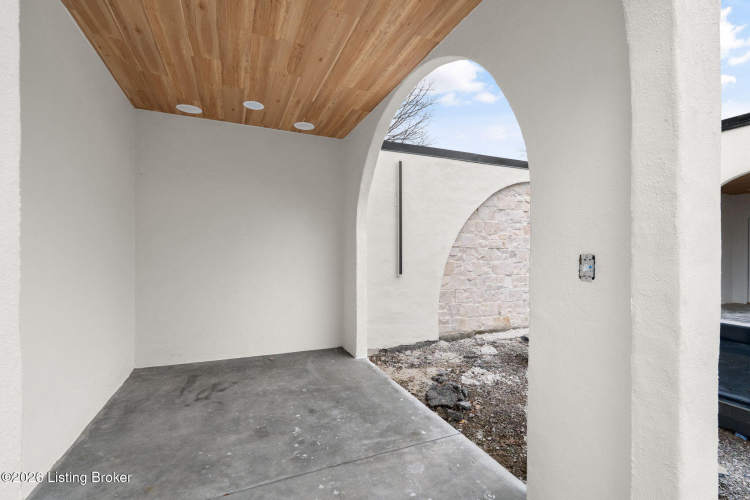 Listing Image 106