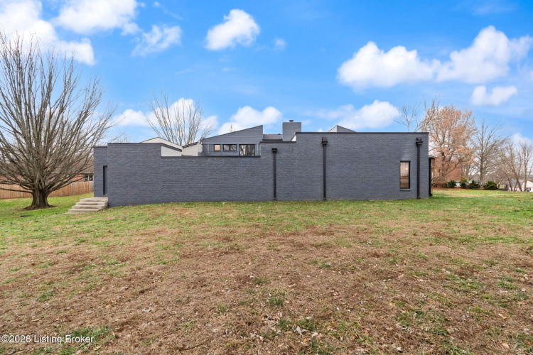 Listing Image 108