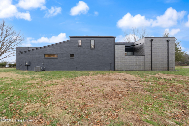 Listing Image 109