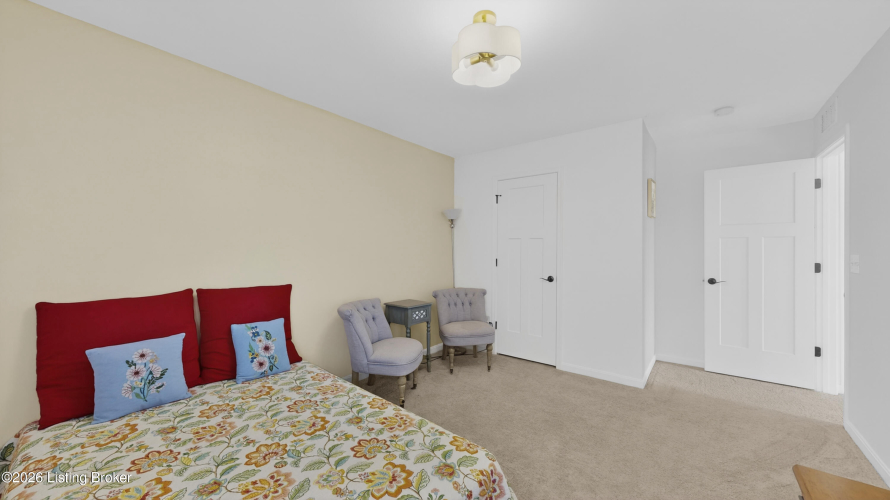Listing Image 28