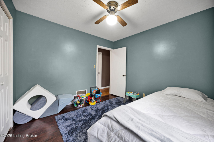Listing Image 17
