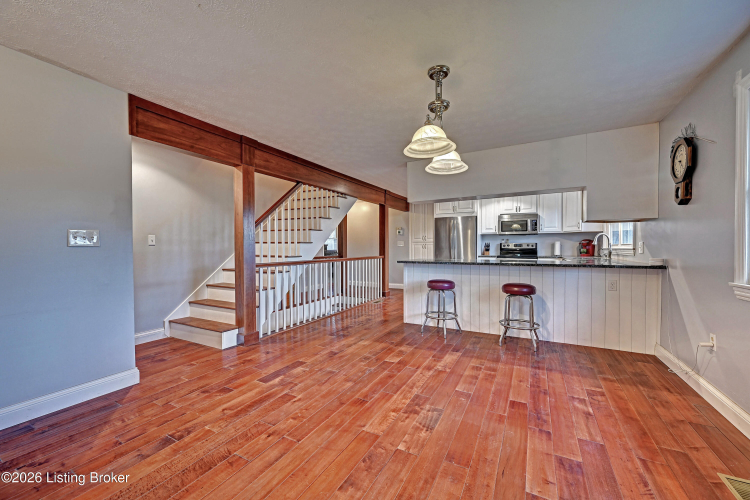 Listing Image 13