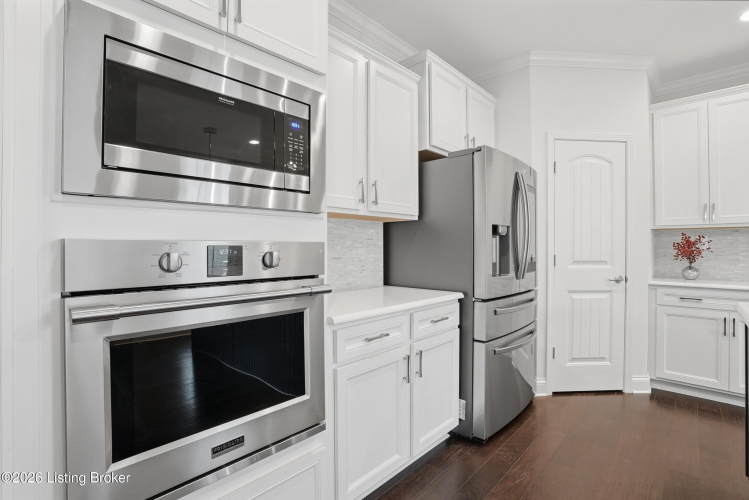 Listing Image 19