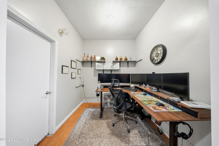 Listing Image 35