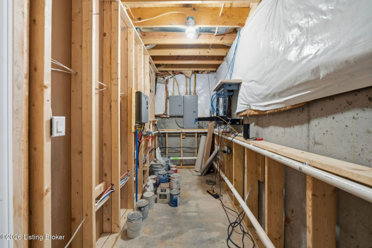 Listing Image 82