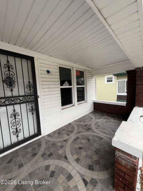 Listing Image 6