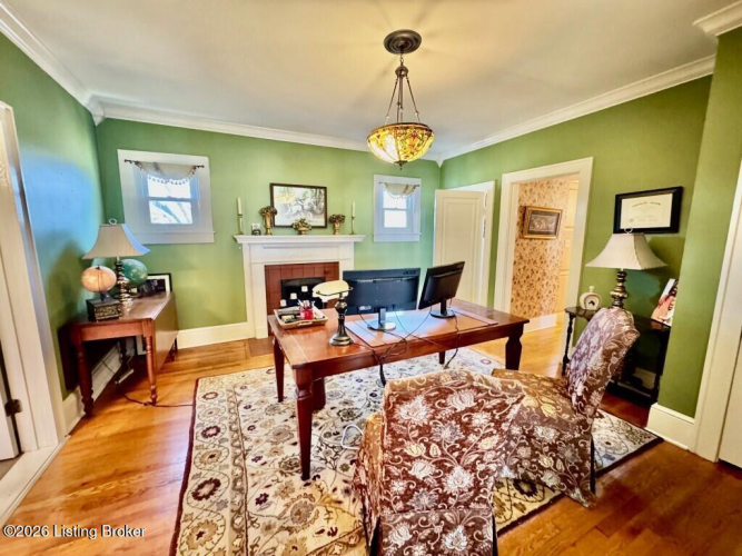 Listing Image 15