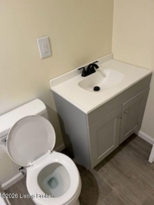 Listing Image 10