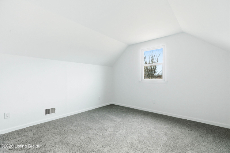 Listing Image 26