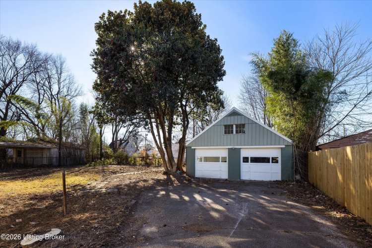 Listing Image 50