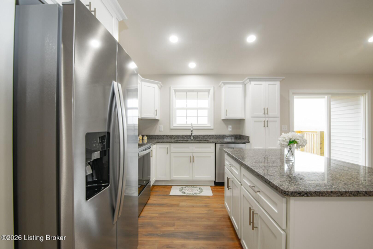 Listing Image 18