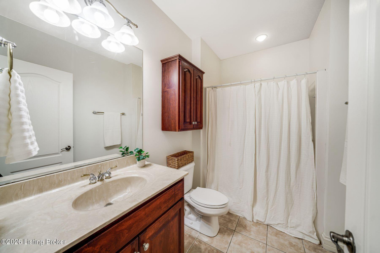Listing Image 80