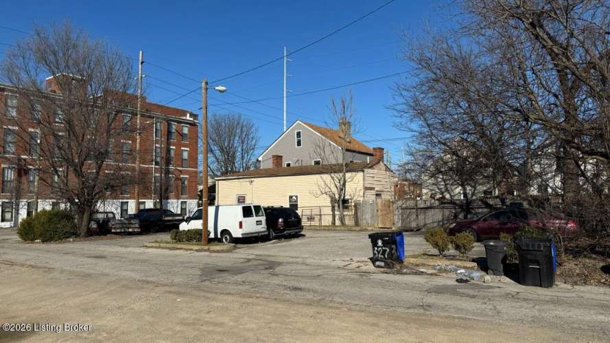Listing Image 7
