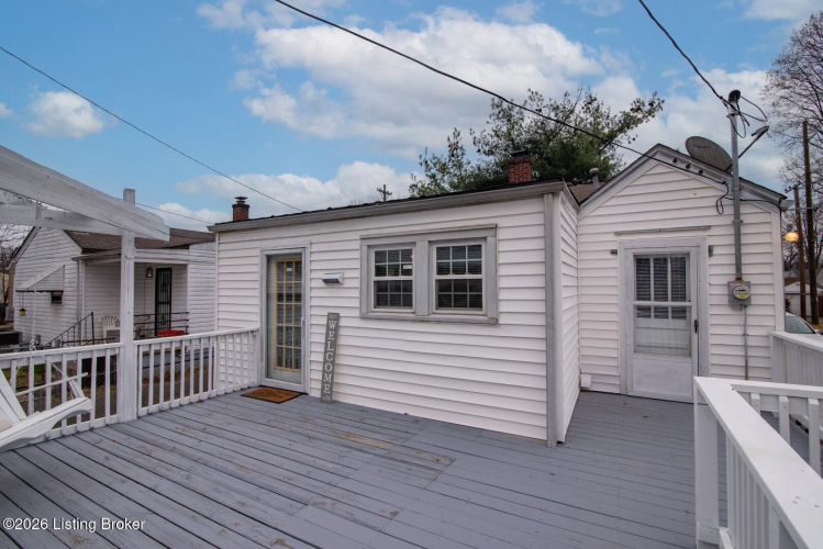Listing Image 6