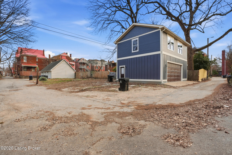Listing Image 38