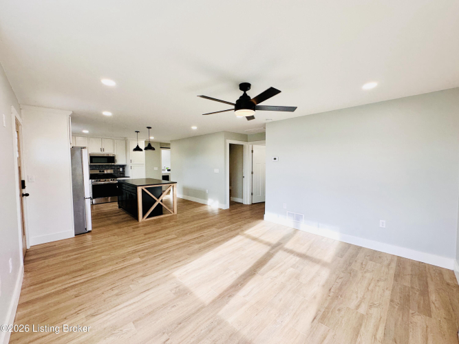 Listing Image 52