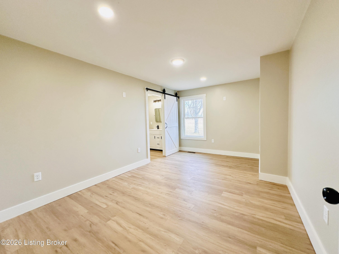 Listing Image 56