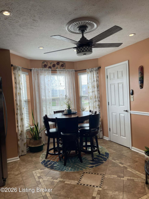 Listing Image 38