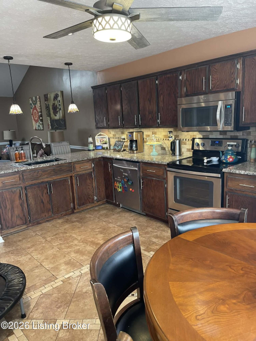 Listing Image 47